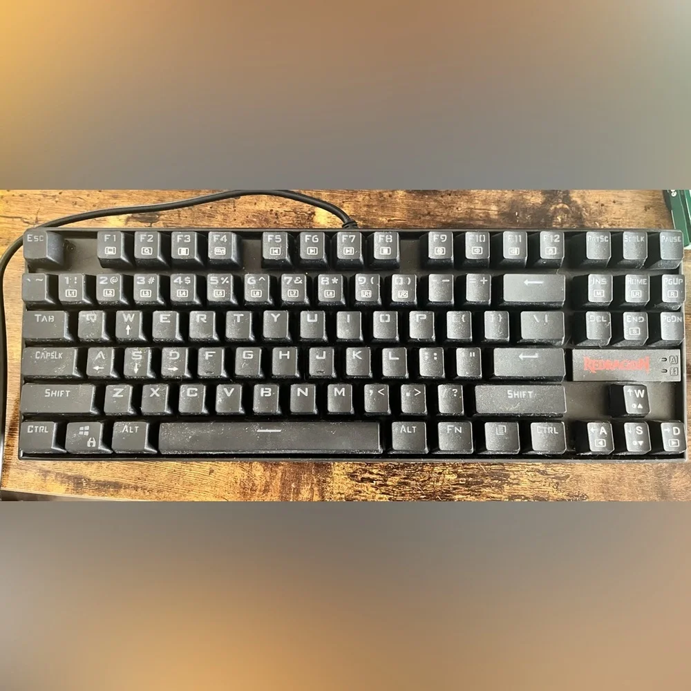 Redragon K552 Wired Mechanical Gaming Keyboard plus Speaker